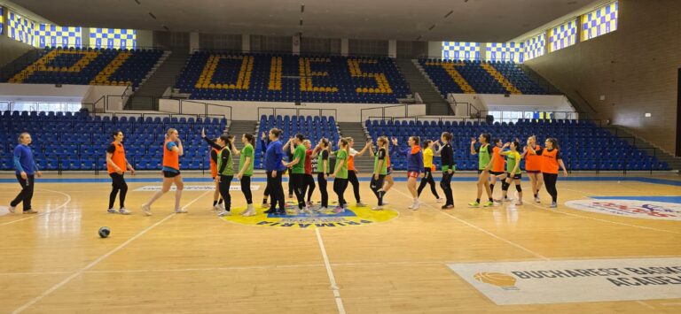 Handbalistele de la CS Judeţean Prahova, meci amical cu echipa naţională a României, la Ploieşti